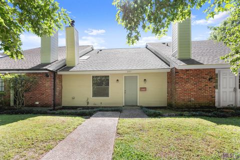 Photo of 2261 Stonehenge Ave Ave, Baton Rouge, LA 70820 (MLS # BR2026009074)