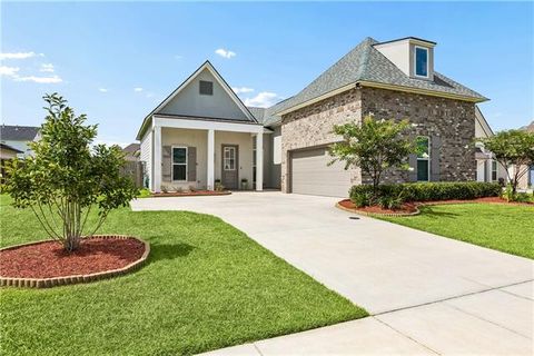 Photo of 39242 High Creek Avenue DR, Gonzales, LA 70737 (MLS # NO2565500)