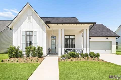 Photo of 10114 Clarks Ferry Dr, Baton Rouge, LA 70817 (MLS # BR2026011958)