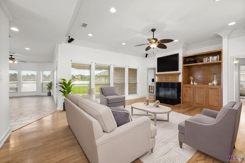 Photo of 32819 Fox Run Dr Dr, Walker, LA 70785 (MLS # BR2025015199)