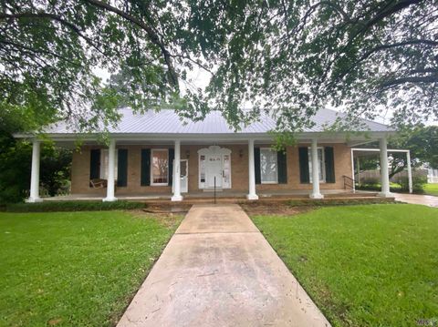 Photo of 1009 E Main St St, New Roads, LA 70760 (MLS # BR2026008606)