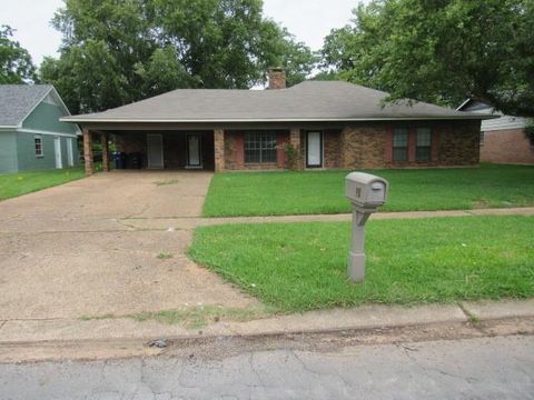 Photo of 510 Royal Street, Natchitoches, LA 71457 (MLS # CN2561098)