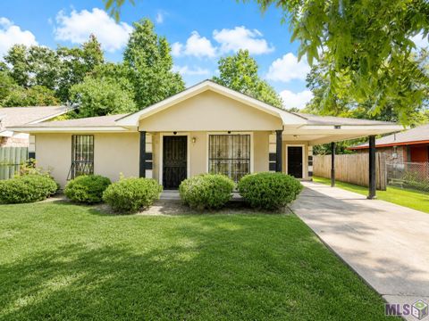 Photo of 4849 Peerless St ST, Baton Rouge, LA 70811 (MLS # BR2026012272)