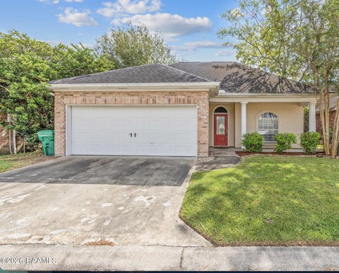 Photo of 108 Rue Conge Circle, Lafayette, LA 70508 (MLS # 2600009368)