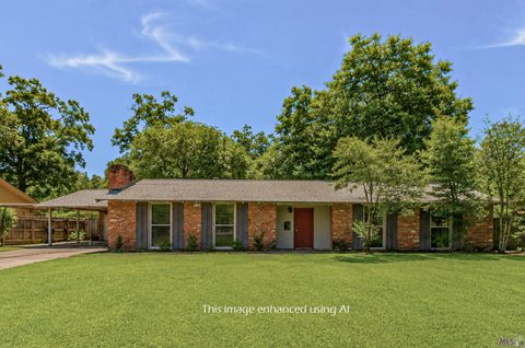 Photo of 455 E Riveroaks Dr Dr, Baton Rouge, LA 70815 (MLS # BR2026011350)