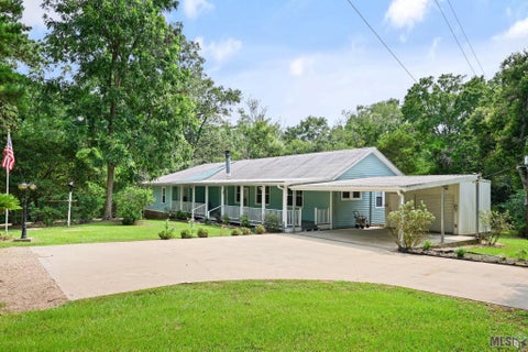Photo of 8801 Island Rd RD, St. Francisville, LA 70775 (MLS # BR2026011850)