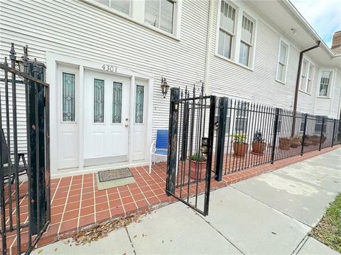 Photo of 4301 Pitt Street St, New Orleans, LA 70115 (MLS # NO2564405)