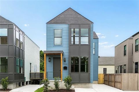 Photo of 1930 First Street ST, New Orleans, LA 70113 (MLS # NO2564934)