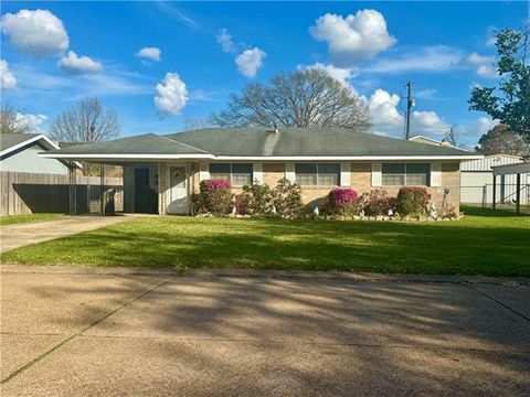 Photo of 6135 Coco Drive Dr, Alexandria, LA 71303 (MLS # CN2546750)