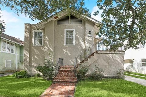 Photo of 2710 State Street St, New Orleans, LA 70118 (MLS # NO2554819)