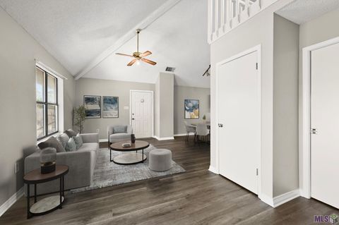 Photo of 5141 Butter Creek Ln Ln #M208, Baton Rouge, LA 70809 (MLS # BR2026005545)