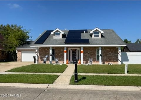 Photo of 2808 Acorn Drive, Violet, LA 70092 (MLS # 2500005017) Photo of 2808 Acorn Drive, Violet, LA 70092 (MLS # 2500005017)