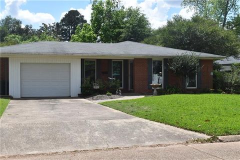 Photo of 419 Adelaide Street St, Natchitoches, LA 71457 (MLS # CN2552442)