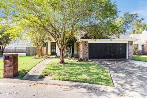 Photo of 514 Pear Tree Circle, Broussard, LA 70518 (MLS # 2600007097)