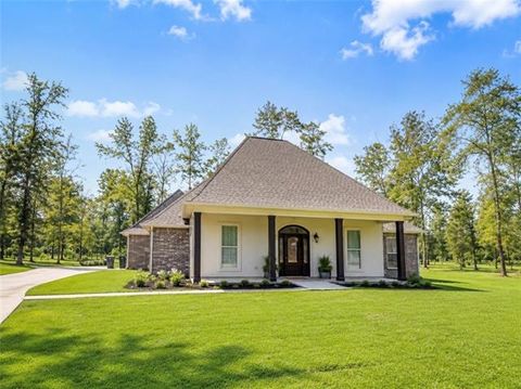 Photo of 135 Shady Crest Avenue, Deville, LA 71328 (MLS # CN2556869)