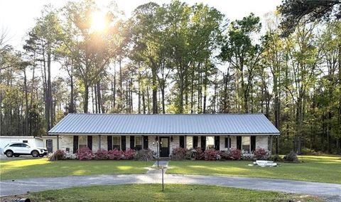 Photo of 1222 Melody Lane Ln, Glenmora, LA 71433 (MLS # CN2559759)