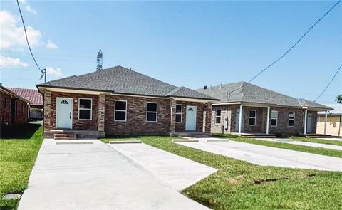 Photo of 5119 Oak Drive Dr, Marrero, LA 70072 (MLS # NO2557242)