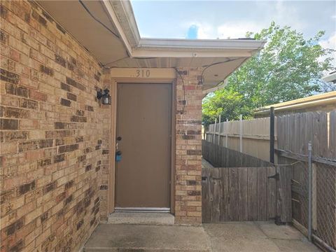 Photo of 310 N Wilson Street, Metairie, LA 70003 (MLS # NO2549617)