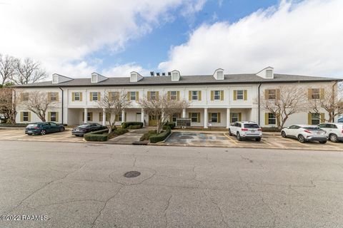 Photo of 1018 Harding Street #202j, Lafayette, LA 70503 (MLS # 2500005286)