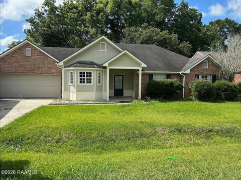 Photo of 112 Cheshire Circle, Lafayette, LA 70506 (MLS # 2600004719)