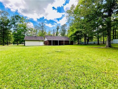 Photo of 261 Sherwood Drive Dr, Dry Prong, LA 71423 (MLS # CN2552510)