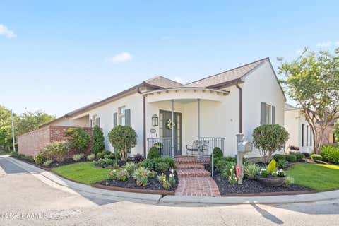 Photo of 300 Edgehill Circle, Lafayette, LA 70508 (MLS # 2600004455)