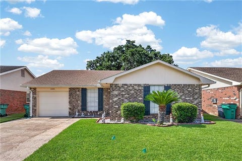 Photo of 5205 Eden Roc Drive Dr, Marrero, LA 70072 (MLS # NO2567954)
