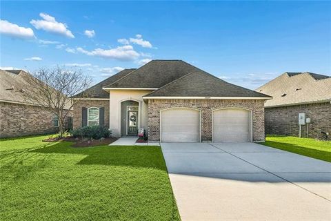 Photo of 70089 Hirson Court Ct, Madisonville, LA 70447 (MLS # NO2547549)