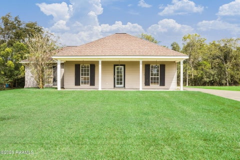 Photo of 1064 Oleus Champagne Sr Road, St. Martinville, LA 70582 (MLS # 2600008325)