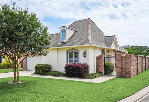 Photo of 116 Mount Carmel Court Ct, Covington, LA 70435 (MLS # NO2553888)