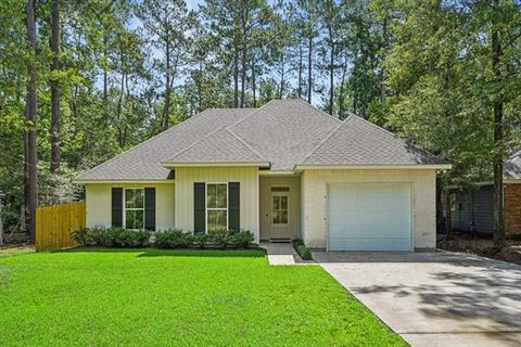 Photo of 415 Orleans Avenue Ave, Covington, LA 70433 (MLS # NO2560139)