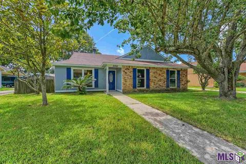 Photo of 2213 General Adams Ave Ave, Baton Rouge, LA 70810 (MLS # BR2026007760)