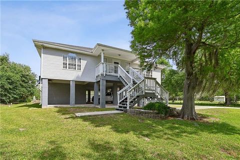 Photo of 1115 Florissant Highway, St. Bernard, LA 70085 (MLS # NO2552478)