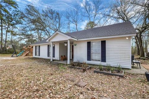 Photo of 38030 Michelle Drive Dr, Pearl River, LA 70452 (MLS # NO2543072)