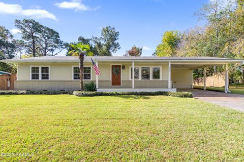 Photo of 134 Antigua Drive, Lafayette, LA 70503 (MLS # 2500005547)
