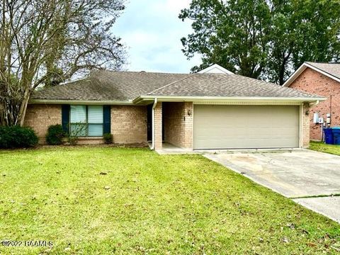 Photo of 709 Rosedown Lane, Lafayette, LA 70503 (MLS # 2500006935)