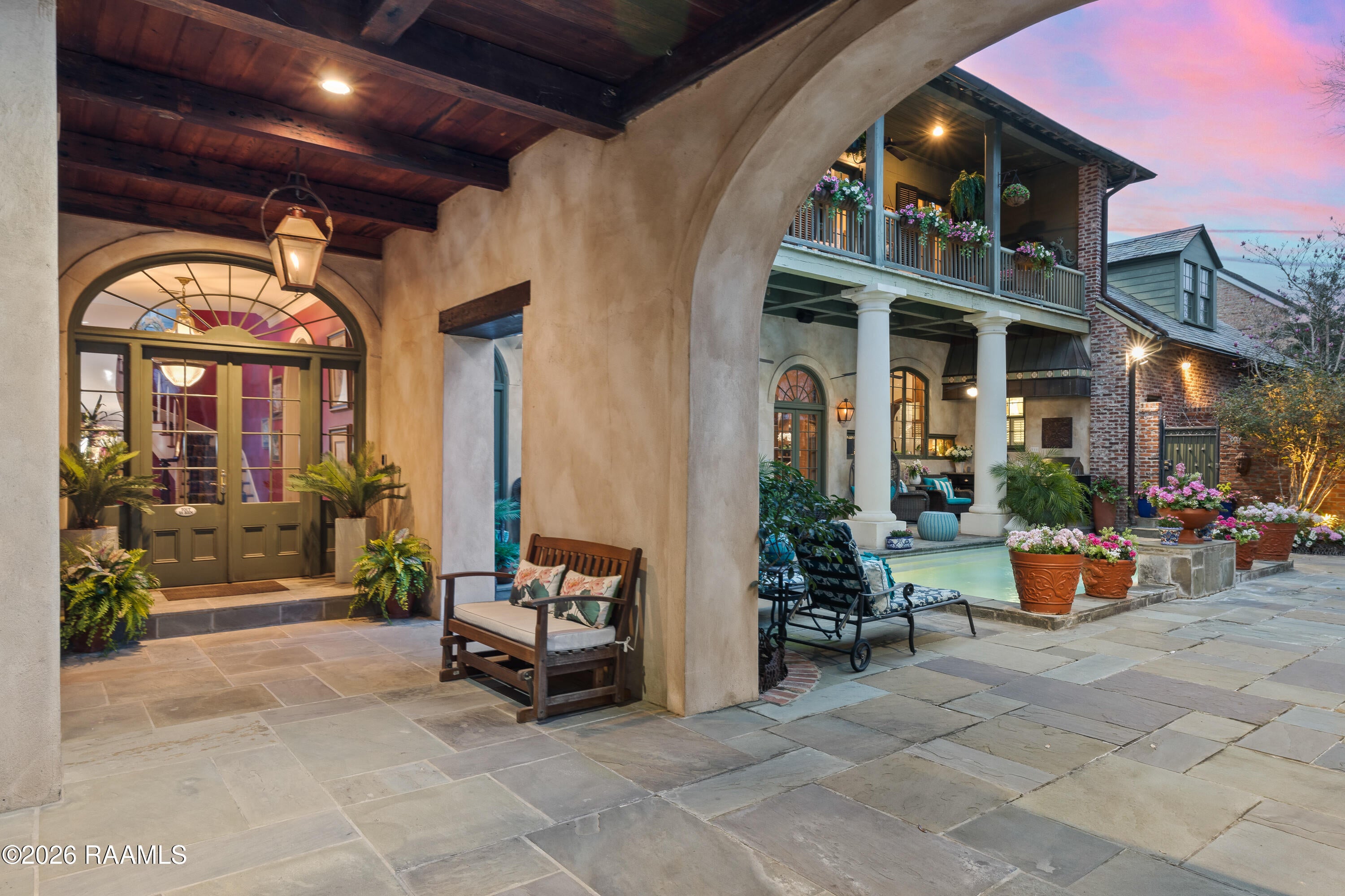 108 Kings Walk