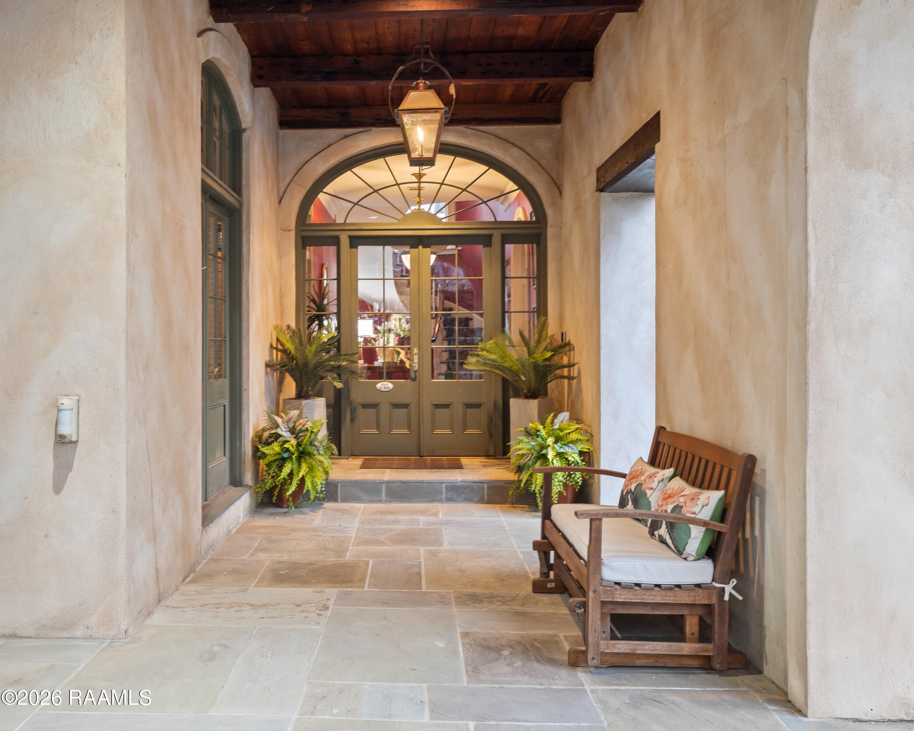 108 Kings Walk
