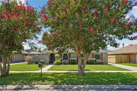 Photo of 1408 Houma Boulevard Blvd, Metairie, LA 70001 (MLS # NO2568802)