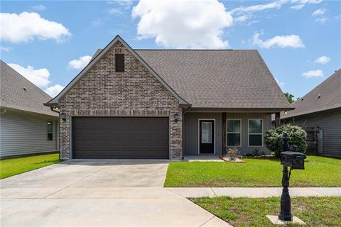 Photo of 1613 Rue Esplanade Avenue, Marrero, LA 70072 (MLS # NO2565034)