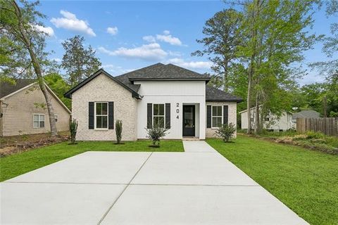 Photo of 204 Vine Street St, Slidell, LA 70460 (MLS # NO2551762)