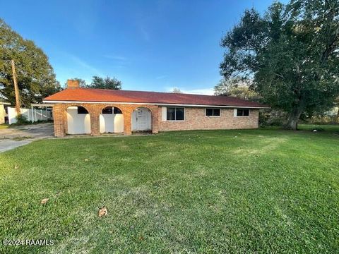 113 Woodcrest Circle, New Iberia, LA 70560 - MLS#: 24010888