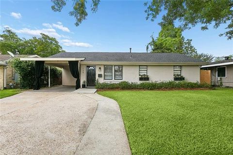 Photo of 139 W Henfer Street AVE, River Ridge, LA 70123 (MLS # NO2558822)