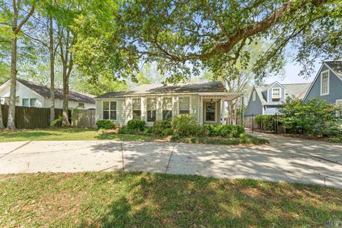 Photo of 3919 Claycut Rd Rd, Baton Rouge, LA 70806 (MLS # BR2026005323)