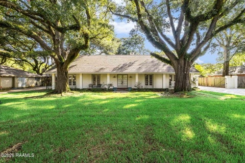 Photo of 320 Lippi Boulevard, Lafayette, LA 70508 (MLS # 2600007725)