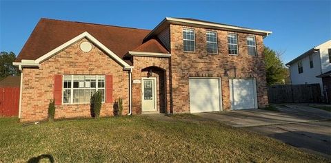 Photo of 5542 Sandlewood Court Ct, Slidell, LA 70460 (MLS # NO2548548)