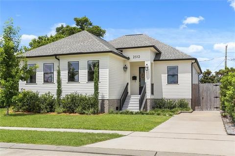 Photo of 2512 Elise Avenue, Metairie, LA 70003 (MLS # NO2562486)