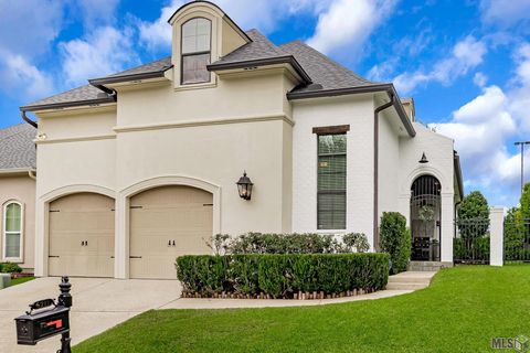 Photo of 6211 Old Creek Ave Ave, Baton Rouge, LA 70808 (MLS # BR2026011131)
