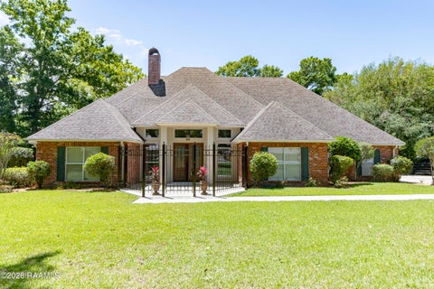 Photo of 2014 Old Jeanerette Road, New Iberia, LA 70563 (MLS # 2600003410)