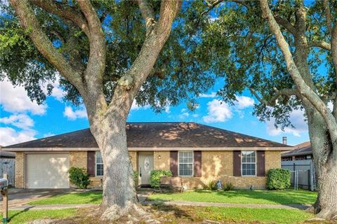 Photo of 3916 Briant Drive DR, Marrero, LA 70072 (MLS # NO2565103)